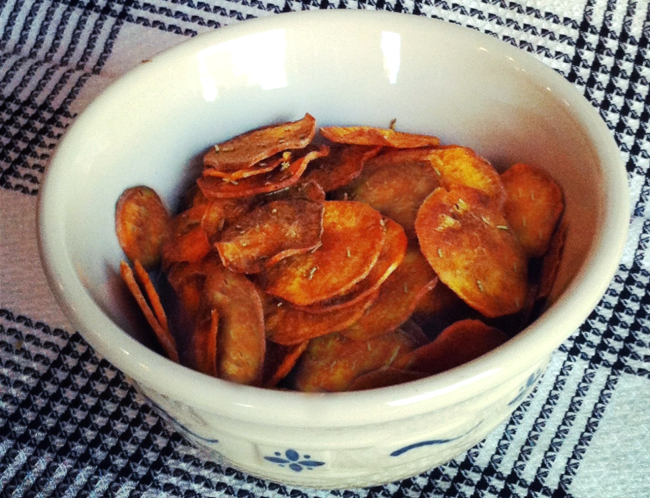 Rosemary and Sea Salt Sweet Potato Chips | Plaid and Paleo